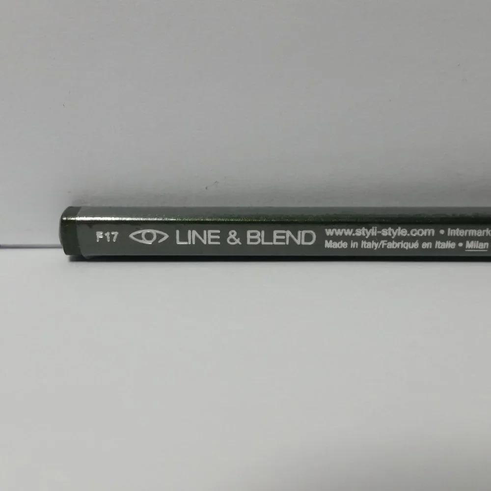 2 Styli Style Waterproof Eye Liner Green